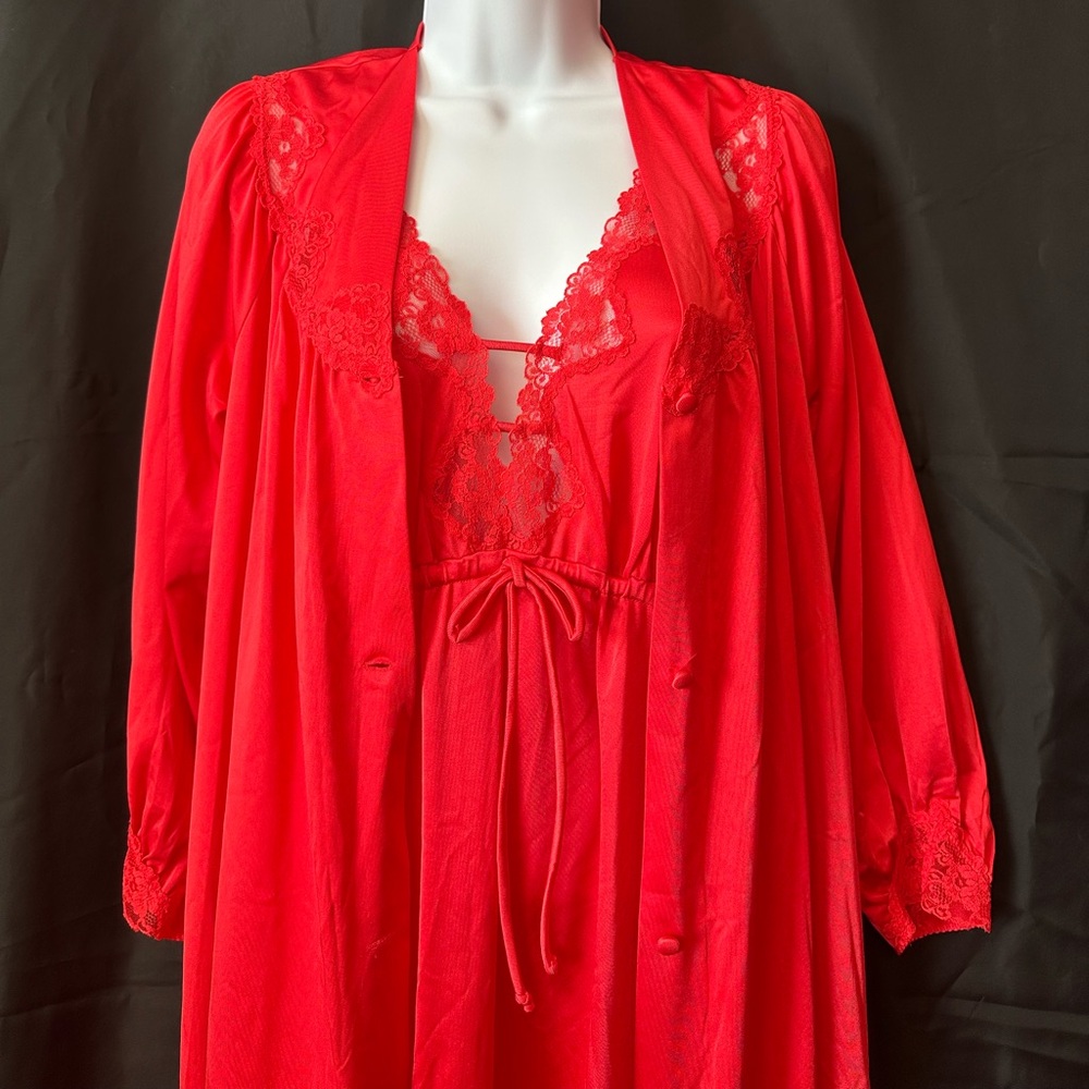 Fabulous Red Peignoir & Robe Set